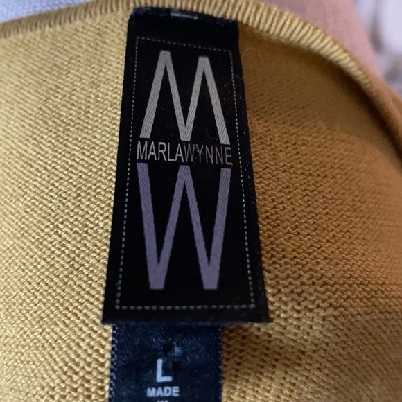 Marla Wynne Yellow Knit Wrist Length Sleeve Sweater with Detachable Scarf SZ: L - Picture 8 of 13